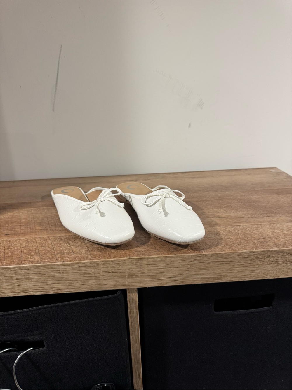 White Bow-Front Slip-On Mules for Women